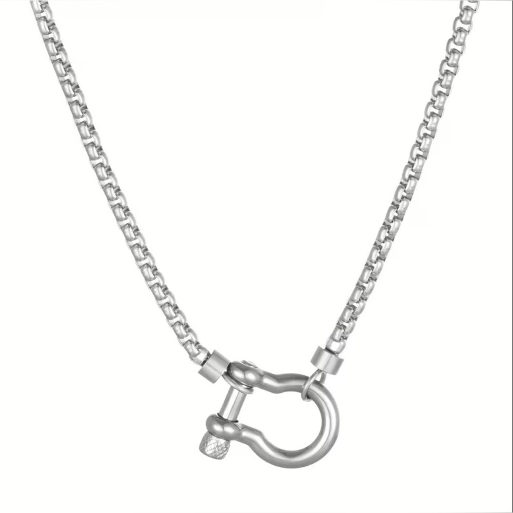 Western Horseshoe Necklace Silver Tone Chain Necklace Cowgirl Style Cowboy